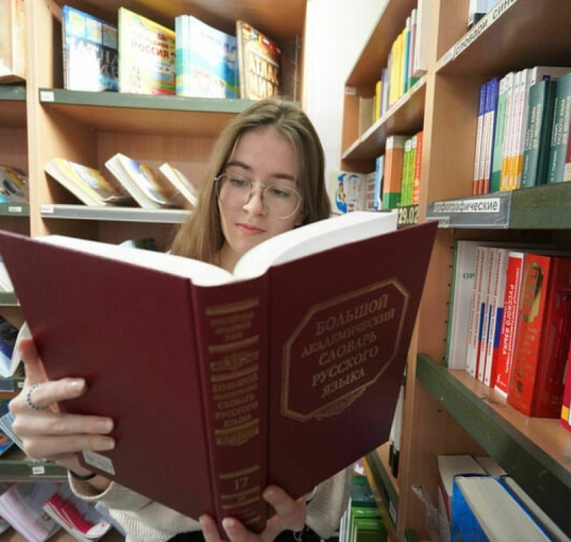 Россиянам объяснили, как правильно: «звонИт» или «звОнит»: